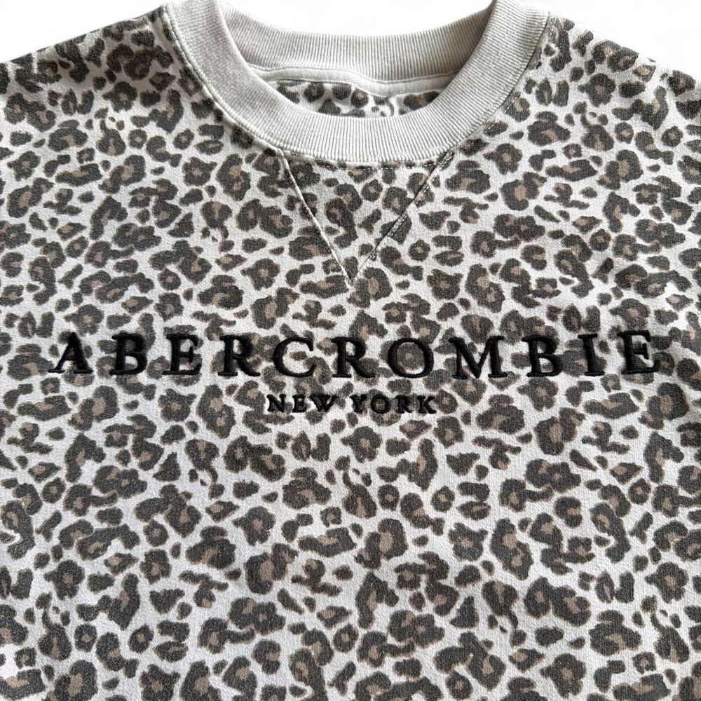 Abercrombie & Fitch Leopard Sweatshirt - Picture 4 of 6